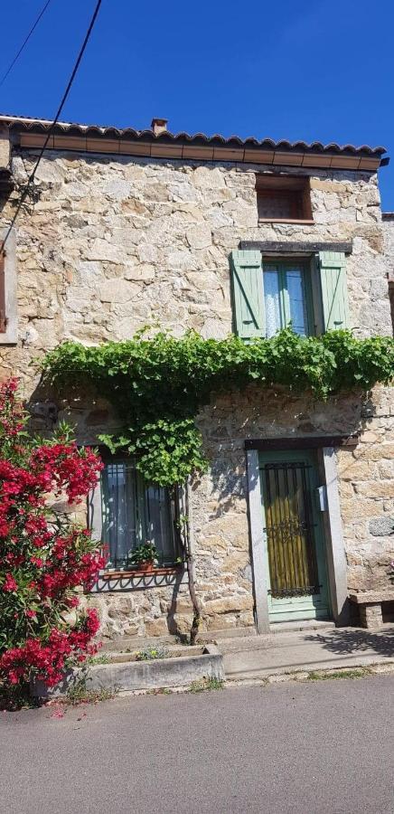 Maison Typique En Plein Coeur De Village Arbori Exterior foto